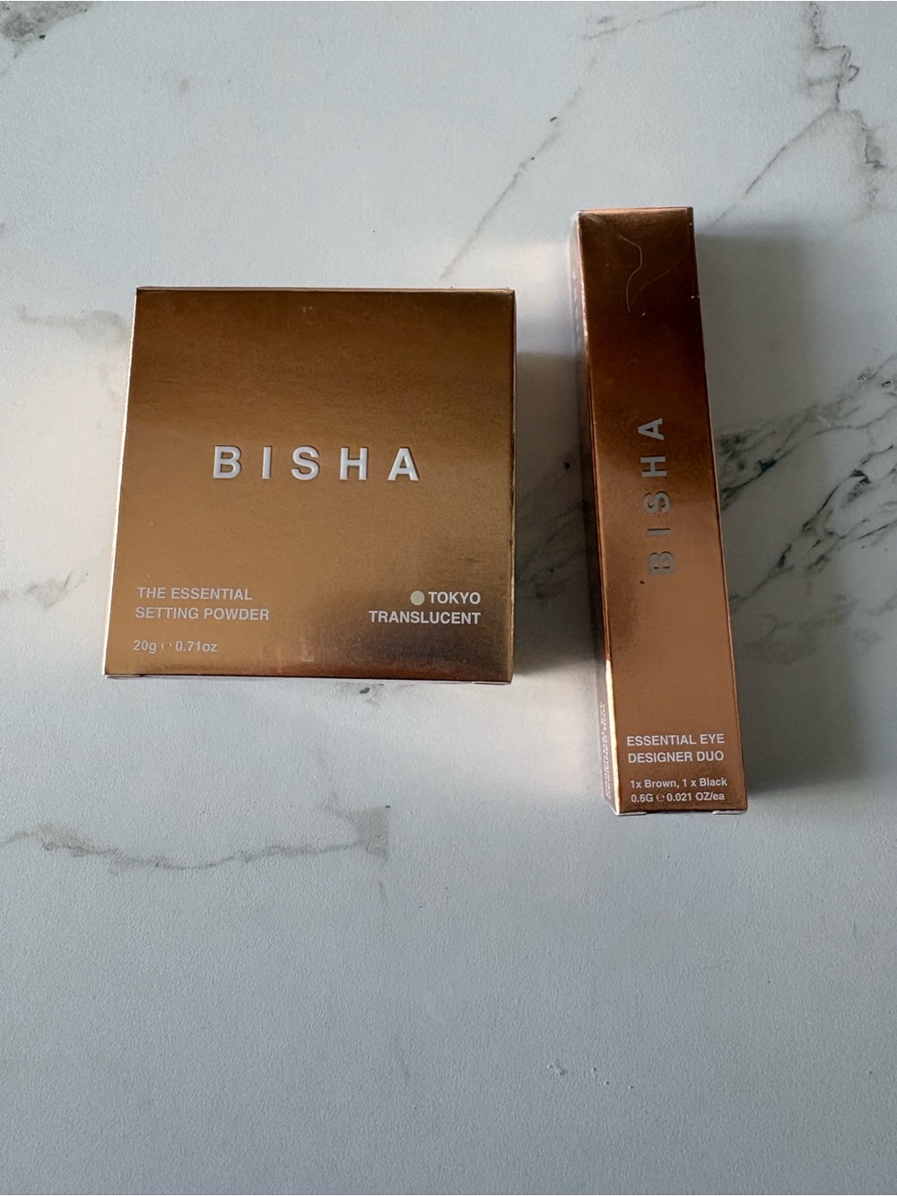 Bisha Tokyo Translucent Setting Powder with brown and black Eye Designer Duo